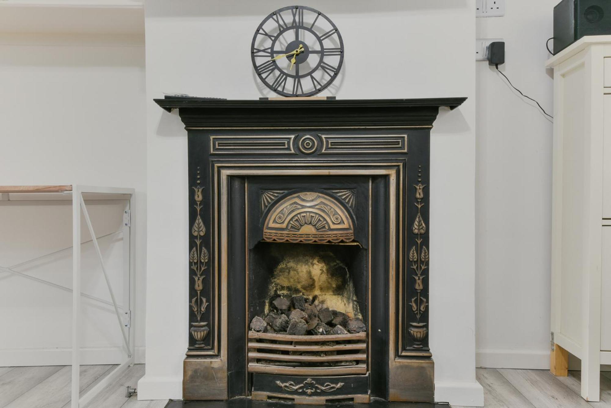 Bromley Serviced Apartments - Beckenham Place Park - London - 2 Bed House - Free Parking - 2 Beds 1 Sofabed Exteriör bild
