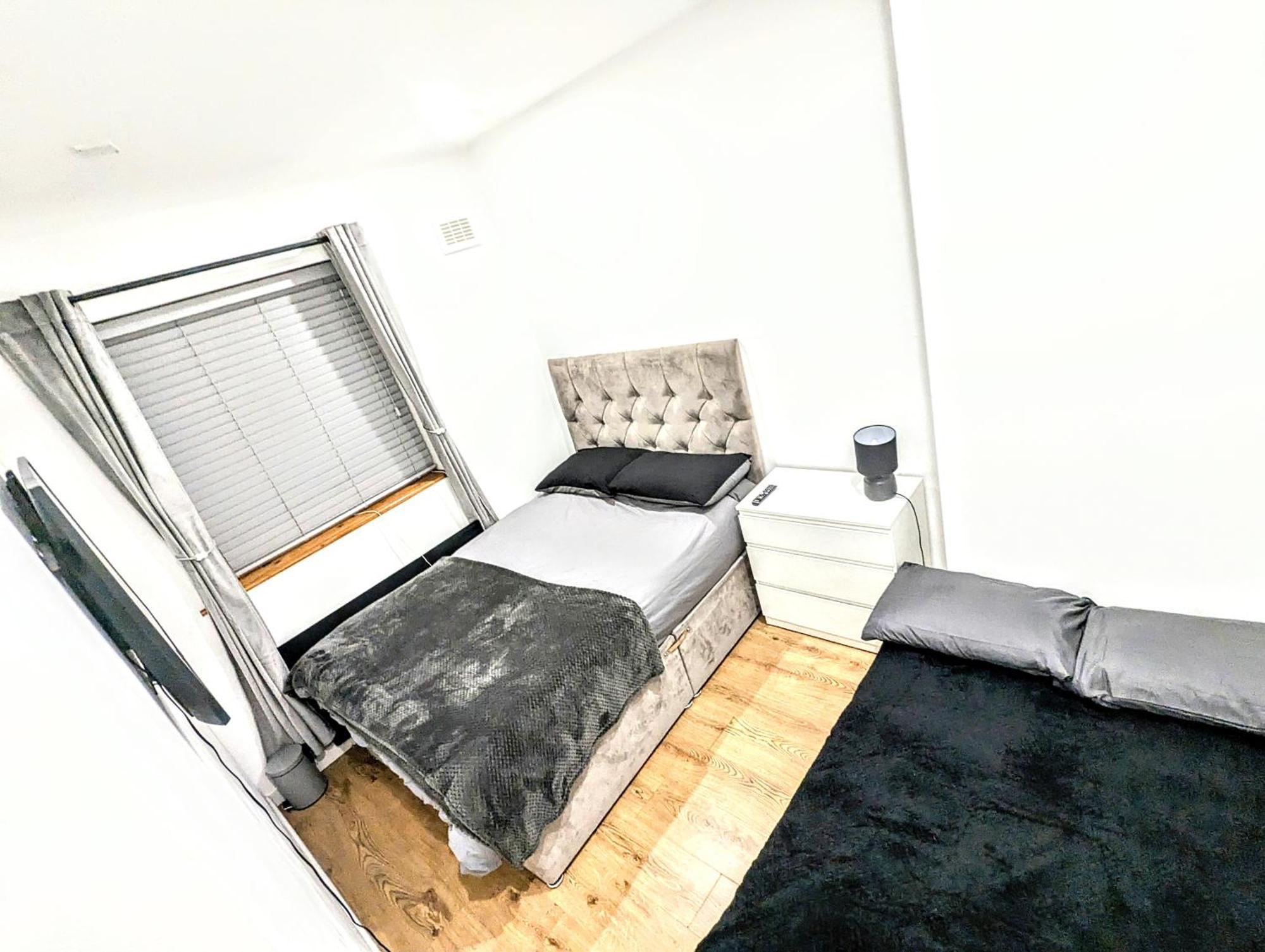 Bromley Serviced Apartments - Beckenham Place Park - London - 2 Bed House - Free Parking - 2 Beds 1 Sofabed Exteriör bild