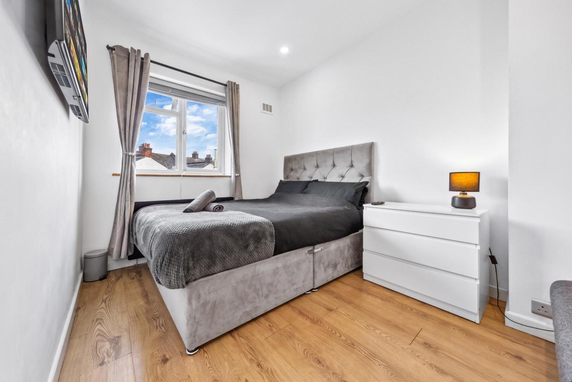 Bromley Serviced Apartments - Beckenham Place Park - London - 2 Bed House - Free Parking - 2 Beds 1 Sofabed Exteriör bild