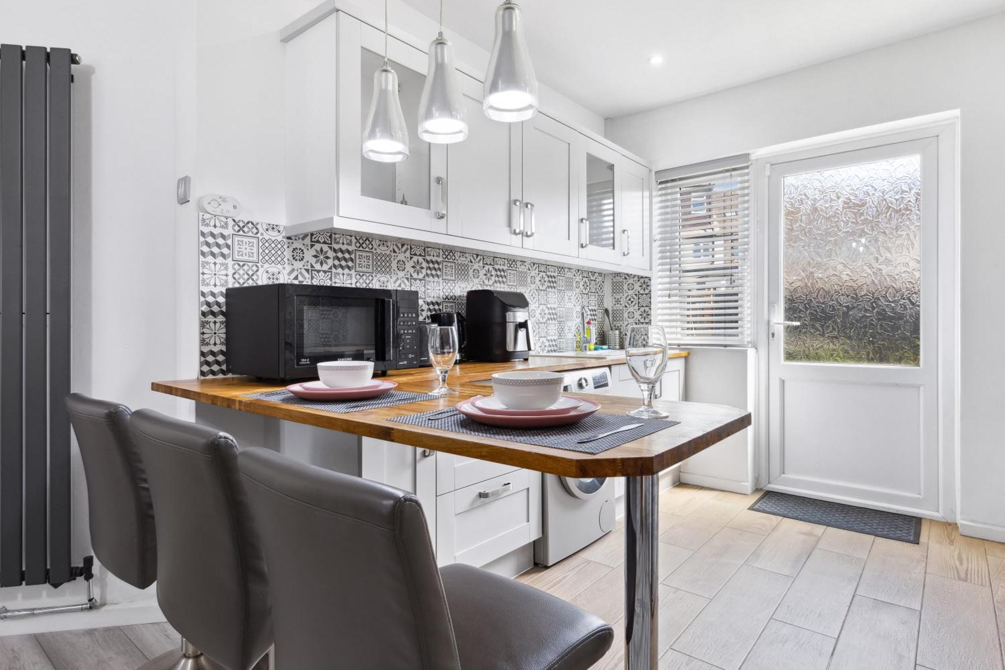 Bromley Serviced Apartments - Beckenham Place Park - London - 2 Bed House - Free Parking - 2 Beds 1 Sofabed Exteriör bild