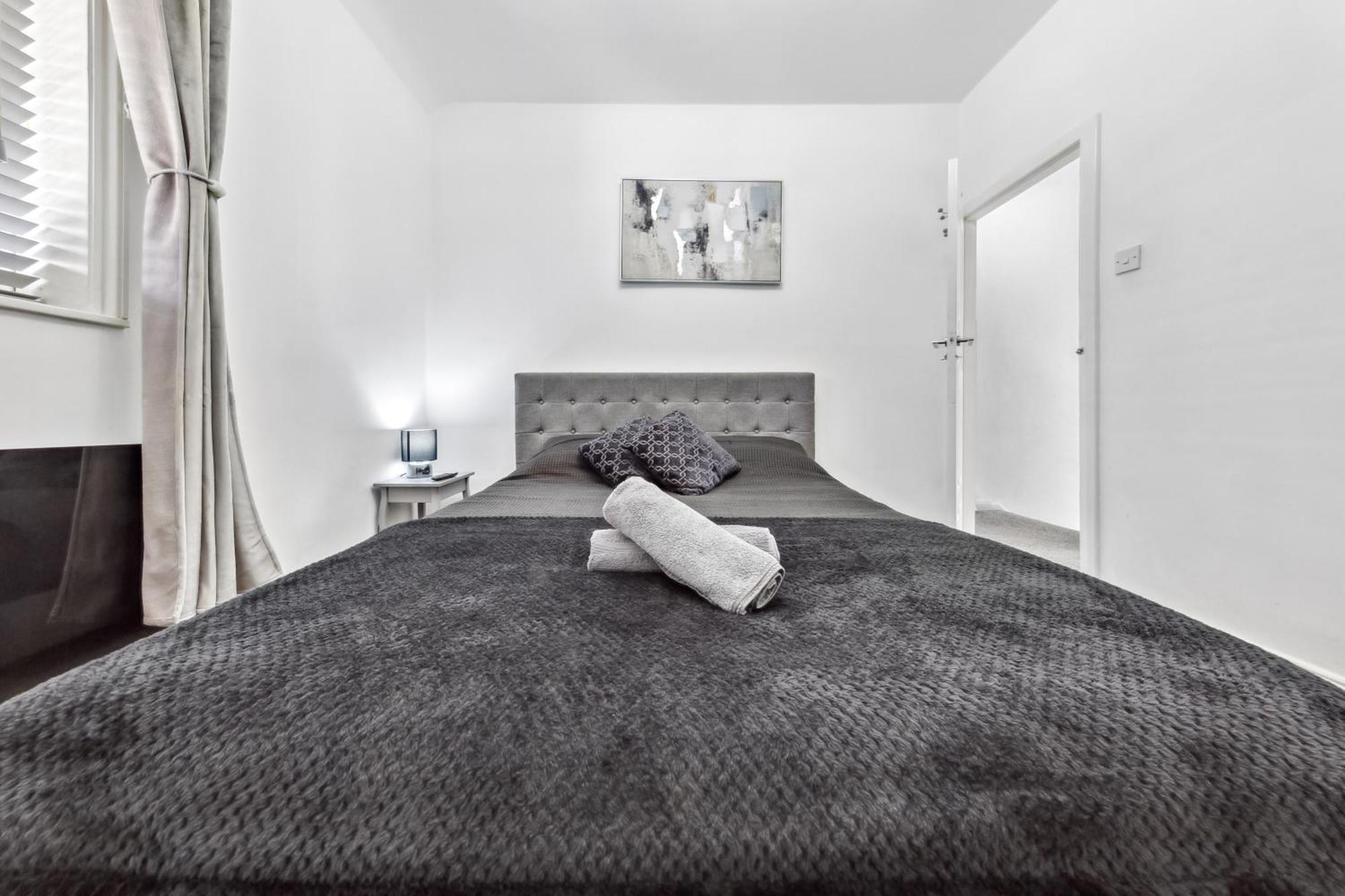 Bromley Serviced Apartments - Beckenham Place Park - London - 2 Bed House - Free Parking - 2 Beds 1 Sofabed Exteriör bild