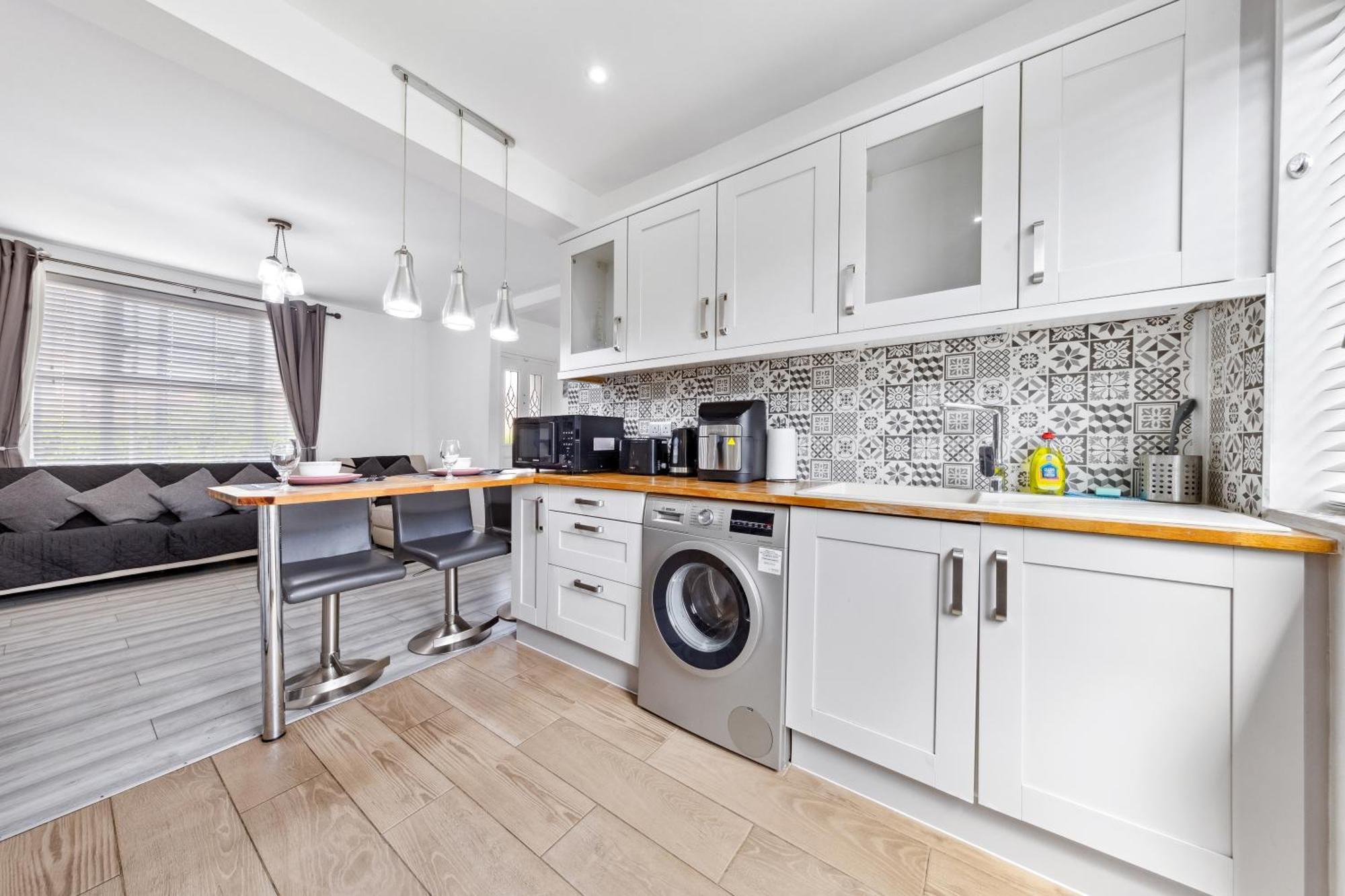 Bromley Serviced Apartments - Beckenham Place Park - London - 2 Bed House - Free Parking - 2 Beds 1 Sofabed Exteriör bild